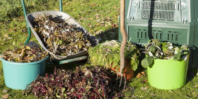 Benefits of composting   yard waste   less is more